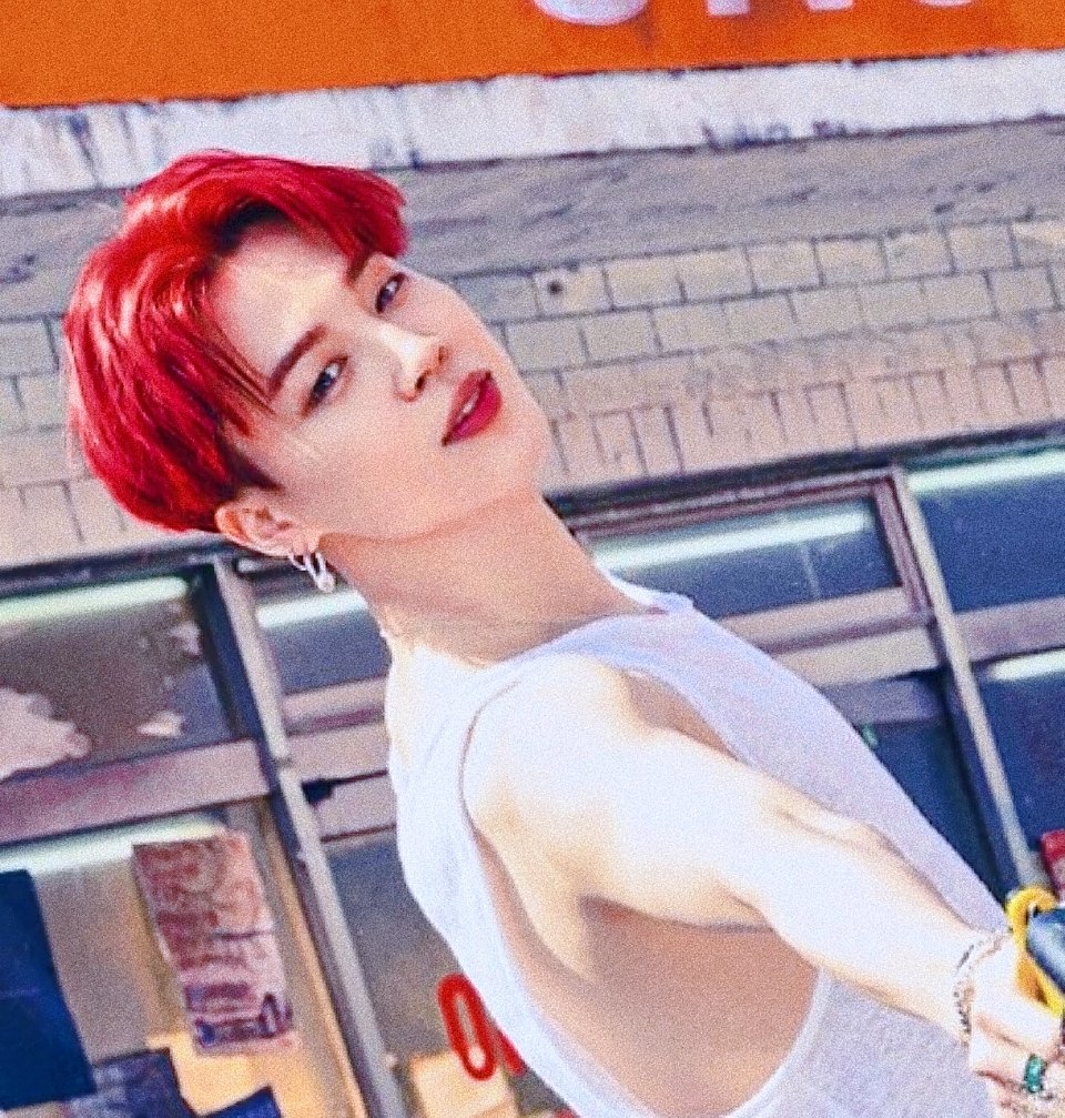 IMPERFECTJM's tweet photo. #JIMIN #지민

🍒 < Jimin https://t.co/C2ALpaLLdi