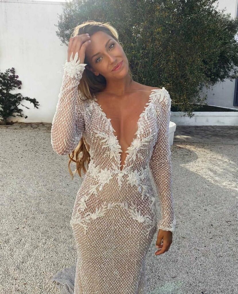 LET’S TALK SPARKLES✨ // How amazing does @amelia_gianna look in our #Estelle 😍 @allyouneedabout #GaliaLahav #GLCouture instagr.am/p/CQtXdqoJcRY/