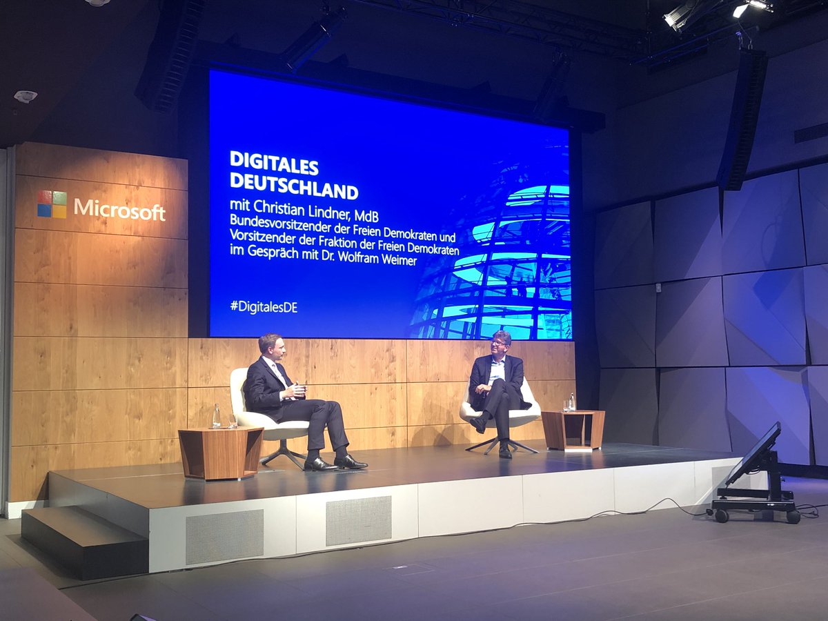 lennartwetzel's tweet photo. Beim Digitalen Deutschland von @MicrosoftBerlin fordert FDP-Chef @c_lindner einen „Digital Check“ als Ausgangspunkt zukünftiger Gesetzgebungsverfahren #DigitalesDE https://t.co/gU6VlpRQPN