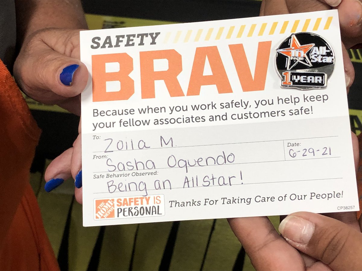 Sasha handing out infocus all star pins with a safety bravos today. <a href="/V_Soto_G/">Vanessa Soto-Garcia</a> <a href="/hmalak/">Sam</a> <a href="/JasonArigoni/">Jason Arigoni</a> <a href="/THDMikeP/">Mike Powell</a>