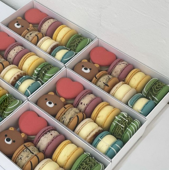 daily_dolce's tweet photo. Macarons from wearelikey https://t.co/3OjnEbVusU