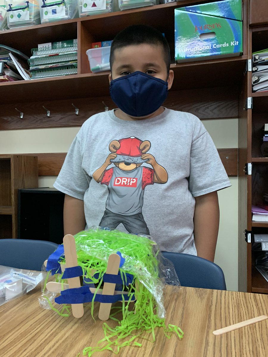 Building hides for our Thailand adventure! <a href="/IrvingElementa1/">Irving Elementary USD 259</a> <a href="/go2Science/">Go2Science</a> <a href="/WichitaUSD259/">Wichita Public Schools</a> #WPSPROUD #IRVINGSHINES