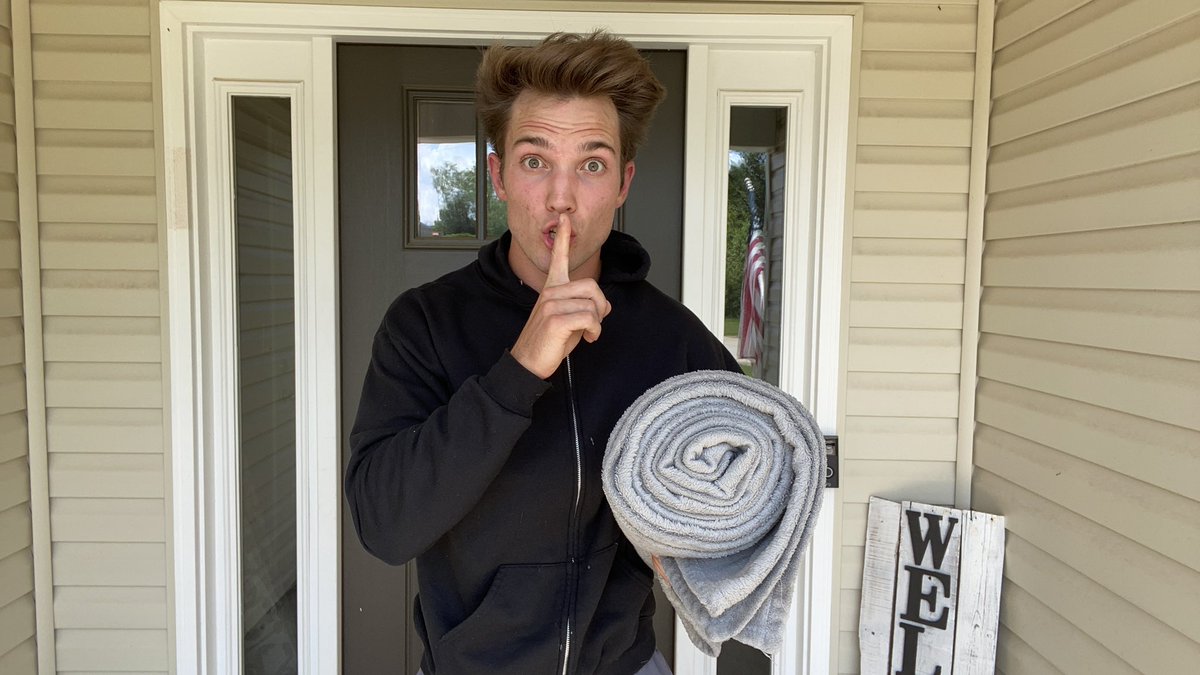 Fun fact- this was the photo of me  i used for my thumbnail last night