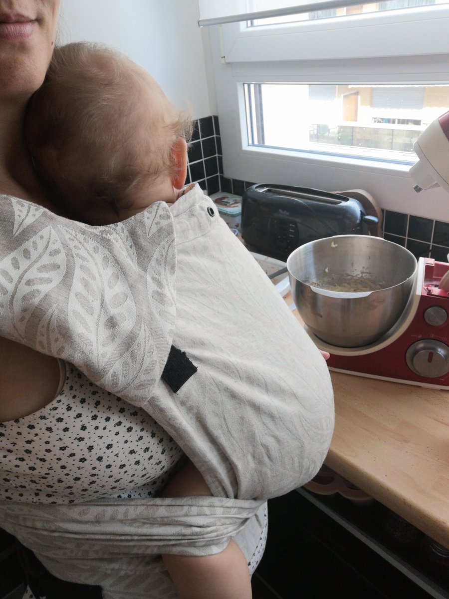 Dok_mama's tweet photo. Bon, il en a vite marre. Qu'à cela ne tienne, je ne me laisserais pas faire. J'ai dit que j'emmenais un gâteau chez ma pote demain, un gâteau j'emmènerai !
#SamePlayersShootAgain https://t.co/sCNVmbH0Xx