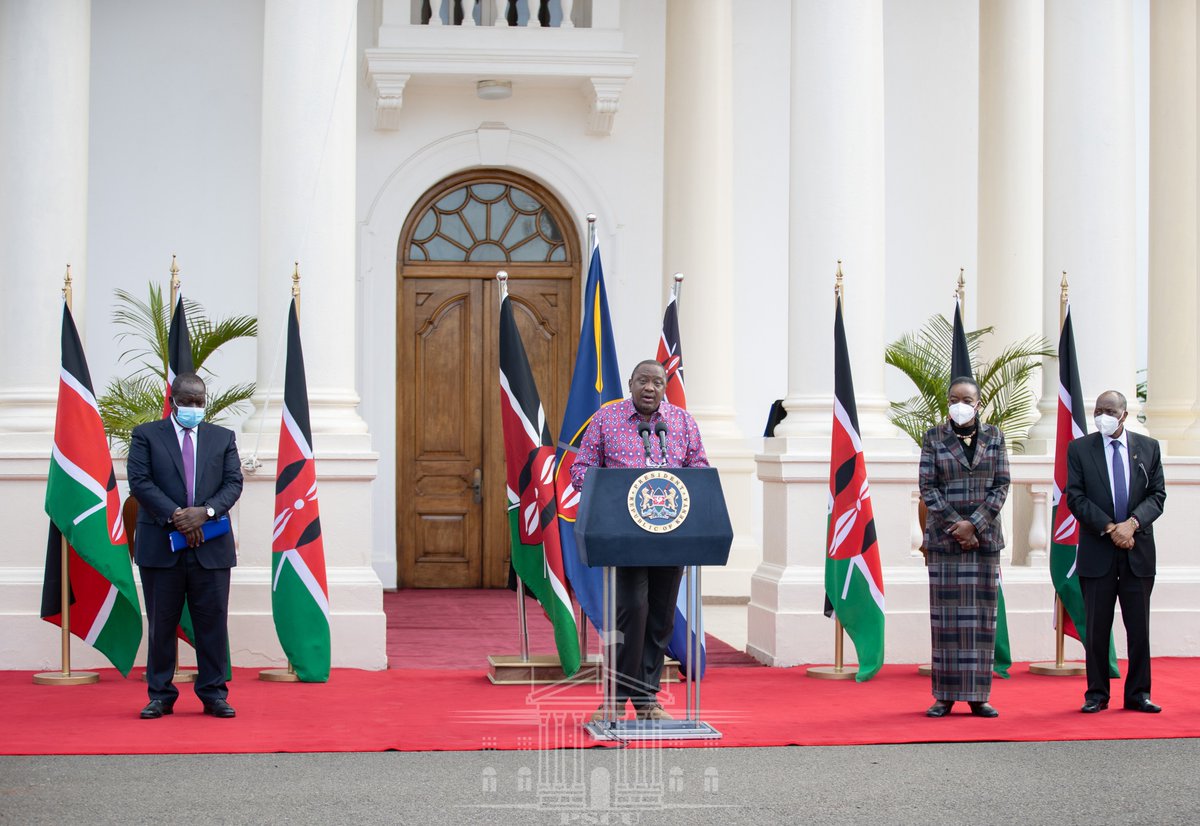 The Sixteenth [16th] Presidential address on the #Covid_19 pandemic at State House, Nairobi | #KomeshaCorona

Read more: rb.gy/g9elnt