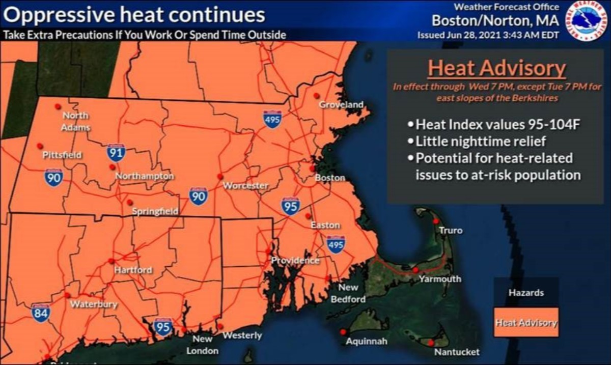 #HeatAdvisory in effect until 7PM on June 30: bit.ly/3jpbflW, with heat index values rising as high as 104F (<a href="/NWSBoston/">NWS Boston</a>).
Heat Safety Tips &amp; Resources from <a href="/MassGov/">Mass.gov</a>:
☀️ Extreme heat: bit.ly/3y2zavy
☀️ Power outages: bit.ly/3AlufrI
#DedhamMA #SummerHeat