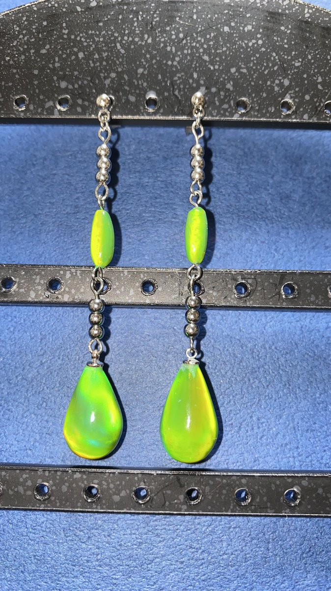 でけた！アニメのVivy見ていて作ってみたかったイヤリング♪ハイオパの