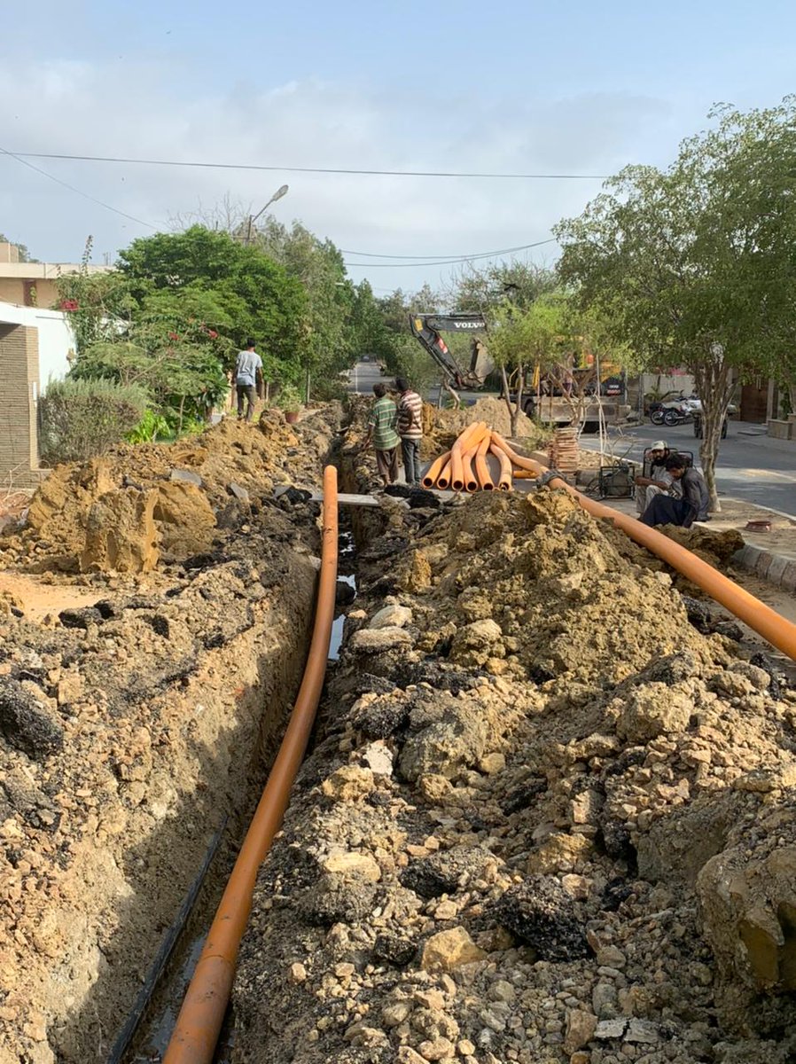 PTI Karachi Official tweet media