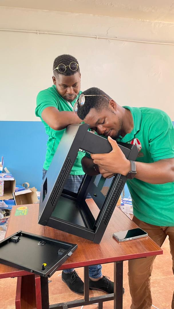 JBanjul's tweet photo. Last week our team together with the Techaide Team from Ghana worked tirelessly to set up two EduLabs and a Makers Space in St Josephs Senior Secondary. The labs are created to improve education and promote innovation in schools.
@techaidegh
#educationandinnovation
#TECHAiDE https://t.co/OZqXqeaQ9X
