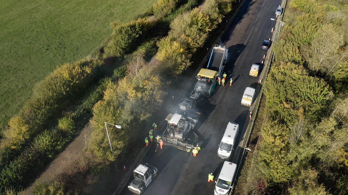 ringwayjacobs's tweet photo. We are excited to have won @CIHTUK Innovation of the Year Award & overall CIHT Award on our Wendover Bypass Quiet Asphalt project, working in collaboration with @Eurovia_UK on behalf of @BucksCouncil. A great achievement to all involved! #UKHighways #IntegratedService #Innovation https://t.co/n4inVf42Px