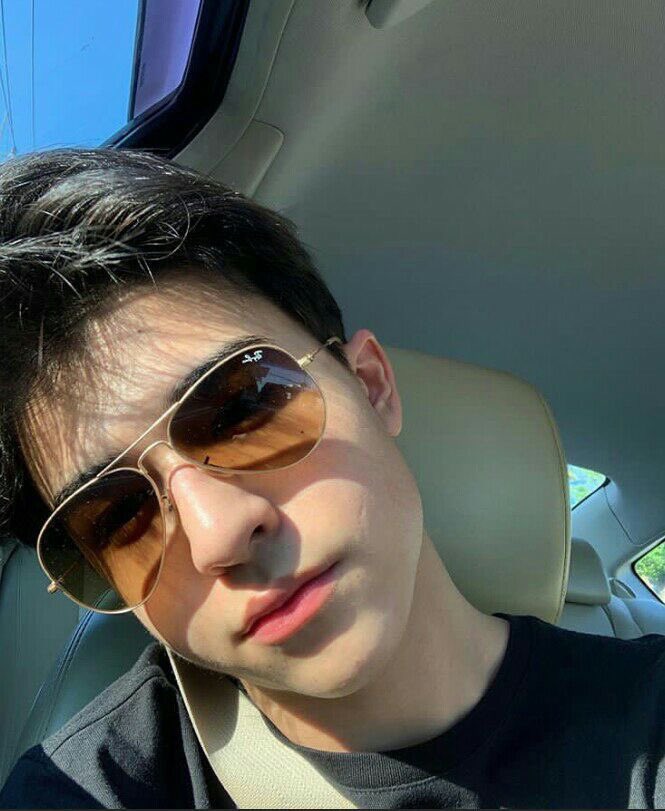 ii1313jj's tweet photo. 💙🐳 https://t.co/pcGRTgkRB7