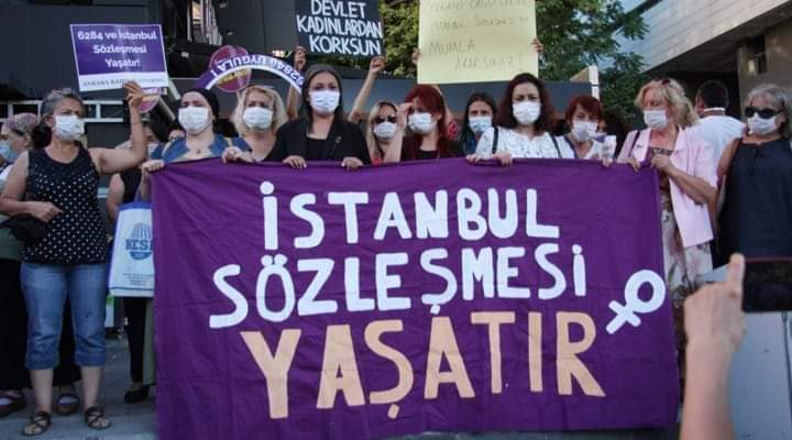 #SONDAKİKA: İstanbul Sözleşmesi’nin iptali kararının durdurulması talebi Danıştay tarafından reddedildi. 

Bugün Elmalı Davası'nda 2 çocuğun istismarının üzeri örtüldü. Failler aklanmasın diye İstanbul Sözleşmesi uygulansın.

#ELMALIDAVASI 
#Elmalida2Cocuk