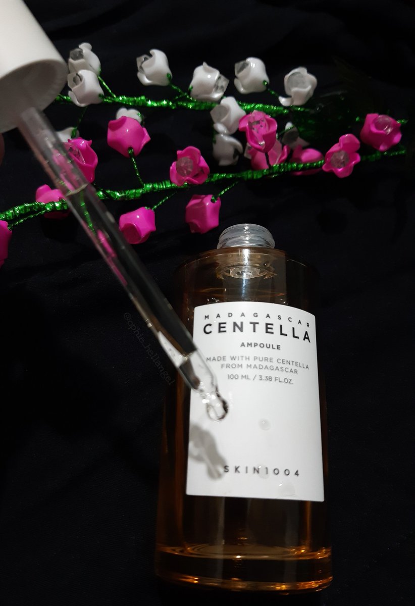 ophiehellangel's tweet photo. Ampoule yang memiliki klaim all-in-one ampoule , yaitu: Meredakan blemishes,Membantu menyamarkan dark spot atau hiperpigmentasi.Menghidrasi kulit secara maksimal dan mencegah munculnya tanda² penuaan dini.

The best ampoule I've ever tried 😍

#SKIN1004Challenge https://t.co/G3qwL8hvTi