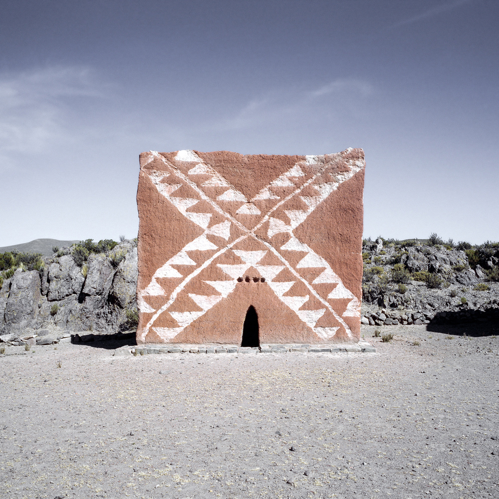 journaldesign's tweet photo. La série "Towards the Reborn Sun" de Magda Biernat documente les chullpas
À découvrir en images ici : https://t.co/ilbzlFDllX
#art #photography #architecture #chullpas #ancient #Aymara #funeral #towers https://t.co/qSIGU7Le75
