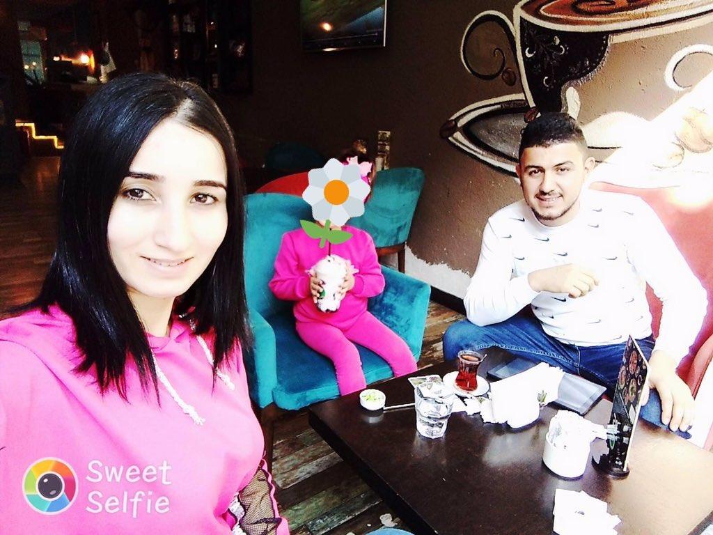 Rahmi Akman ve Merve Akman

Anne ve üvey babanın isimleri..

PAYLAŞALIM insan içine çıkamasınlar. 

 #elmalıdavası #Elmalida2Cocuk