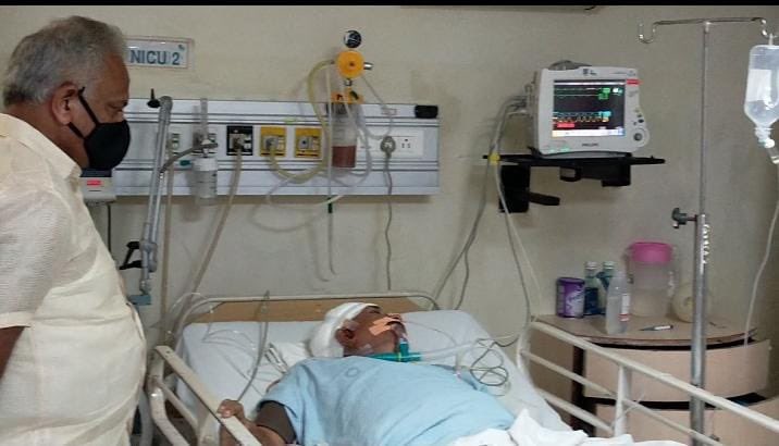 MrMalladi's tweet photo. Visited several hospitals for seeing the well being of the patients from Yanam who we’re undergoing treatment in Kakinada.          

#Kakinada, #Andhra_Pradesh,  #India https://t.co/PrGiG4BEaQ