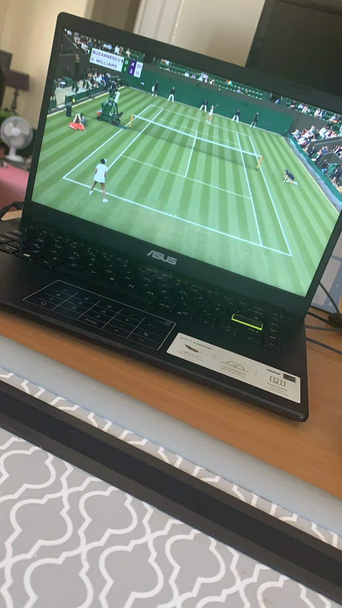 enjoying wimbledon on my lunch break before getting back into some practice sessions!