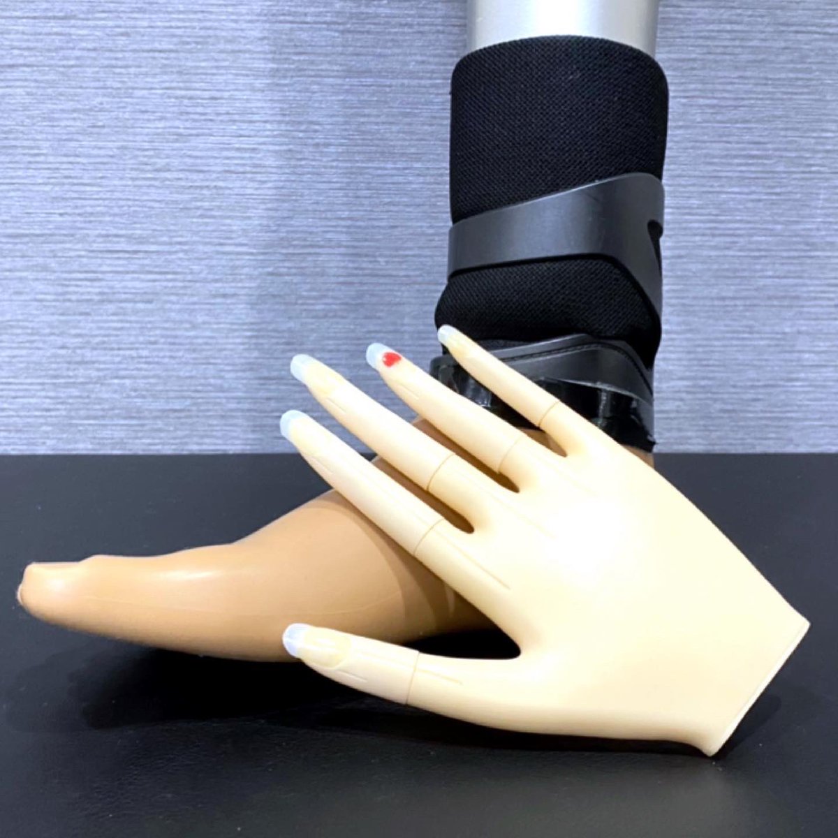 Top Tweets For 義足モデル Instalker