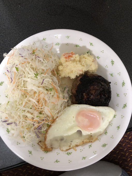 主役はハンバー……… 