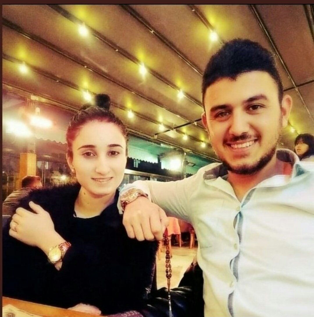 ErA_25737_'s tweet photo. "Rahmi A." Demeyeceksiniz "Rahmi akman" diyeceksiniz. 
"Merve A." Demeyeceksiniz "Merve Akman" diyeceksiniz ki insan içine çıkamasınlar, yargılansınlar!!! 

#elmalıdavası https://t.co/r6FwfxzID3