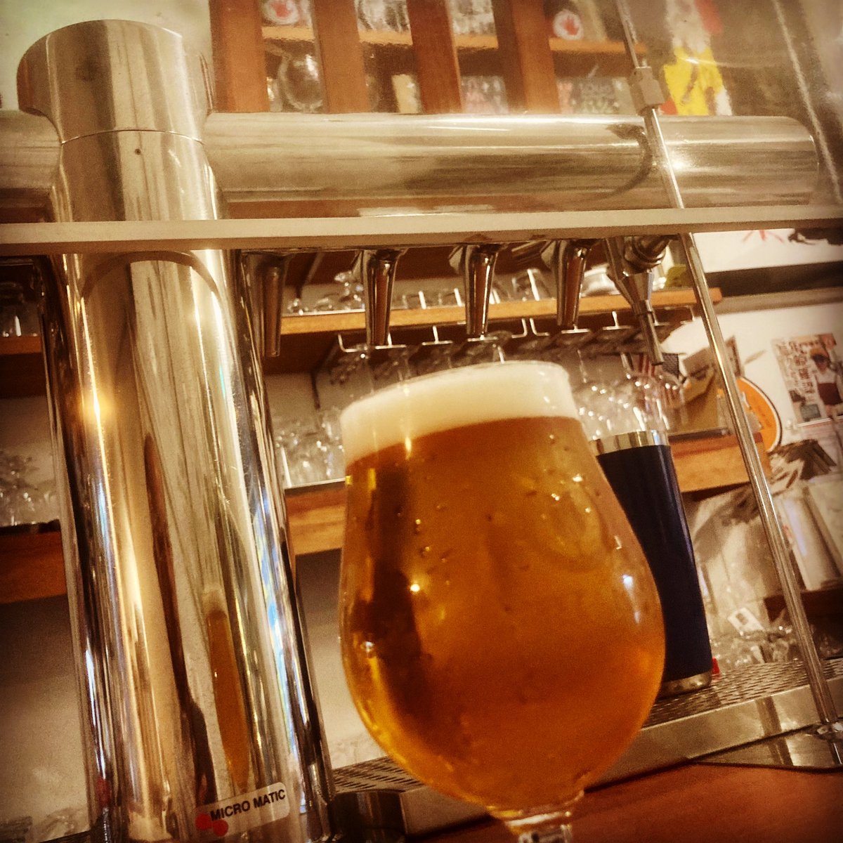 yamaramone7165's tweet photo. 大塚駅前の Titans Taproom にて、IPAのドラフトを一杯。アメリカ産クラフトビールonlyなので、ホップが強過ぎないヤツをチョイス。
@titans_craftbeer #titans #americancraftbeer #ipabeers #goodbeers #クラフトビール専門店 #大塚タイタンズ #ipaビール https://t.co/3VYjIxd1lY