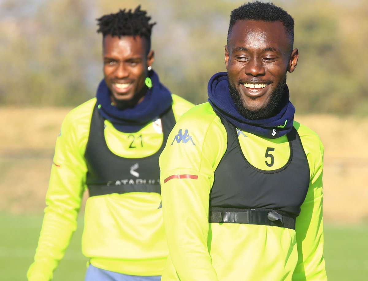 sports_rl's tweet photo. ⚽ #Football #Metz #FCMetz #Ligue1 #mercato @Ligue1UberEats
@FCMetz : Victorien #Angban et John #Boye sur le départ
➡️ https://t.co/ScI2ojj1tB https://t.co/YTznLs3IoG