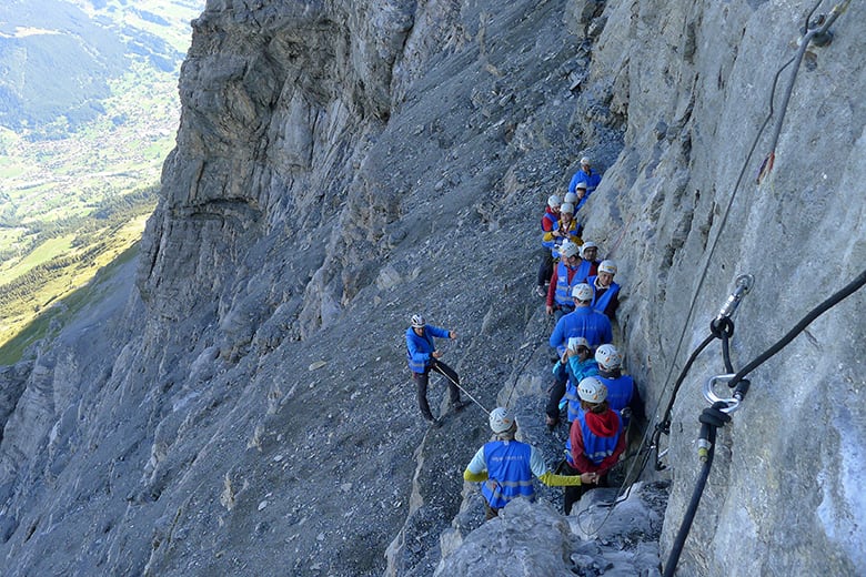 Erleben Sie persönlich und hautnah die berühmt-berüchtigte Eigernordwand als Outdoor-Teamevent. Faszination Eiger - das perfekte Rahmenprogramm mit Adrenalin und Nervenkitzel.
#rahmenprogramm #firmenanlass #teamevent #mitarbeiterausflug
rahmenprogramme.info/rahmenprogramm…