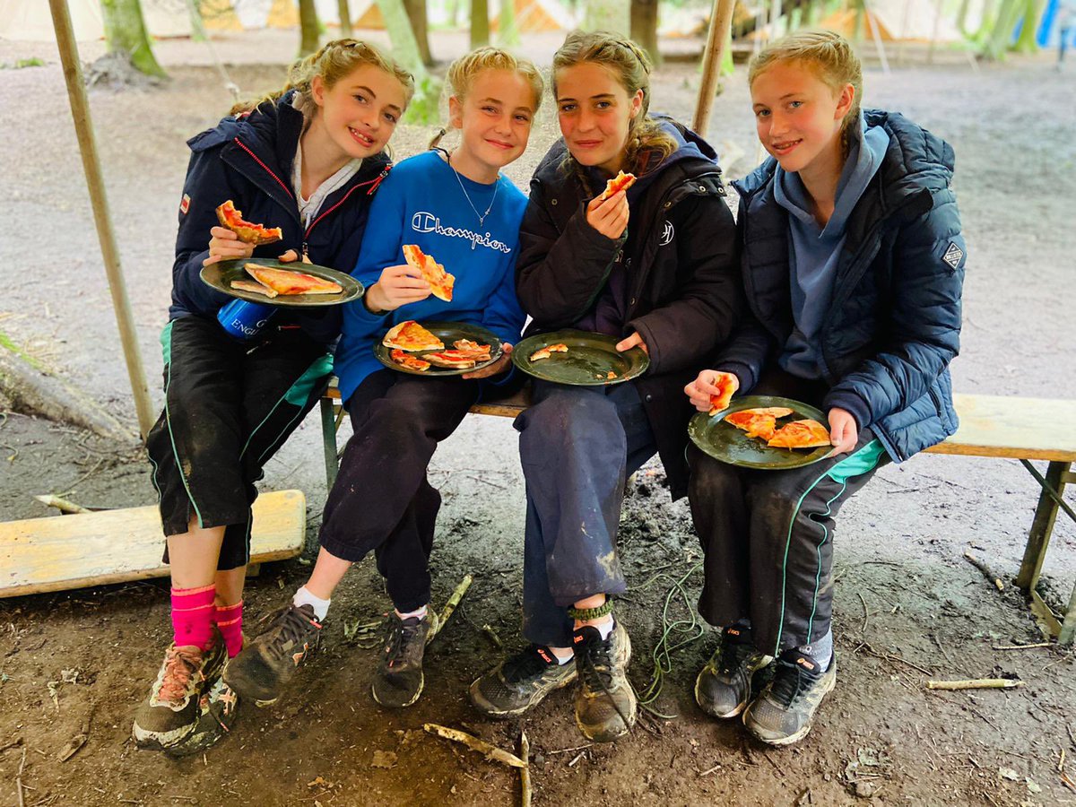DowneHouseCCA's tweet photo. Lunch time and it’s time for home made 🍕 cooked in the outdoors! @BushcraftOnline @DowneHouse #goDhgirls #gourmercooks https://t.co/BidSVFCF4n