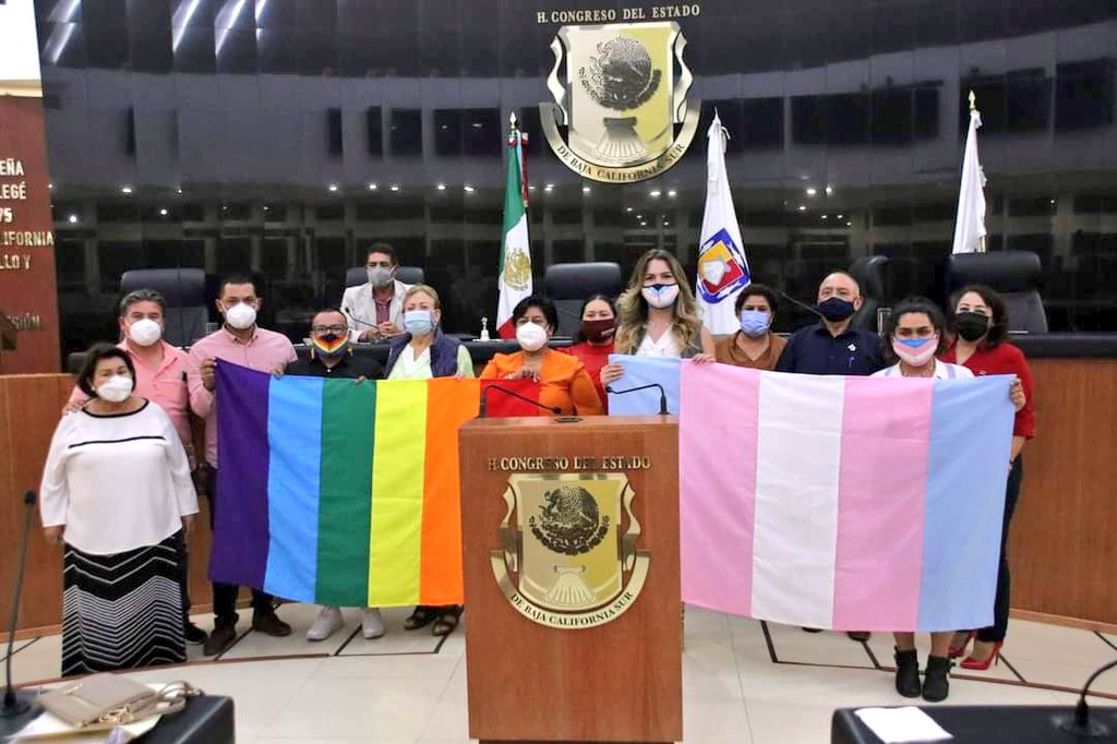 Junio #MesDelOrgullo

El Congreso del Estado de Baja California Sur presidido por una servidora, el dia de hoy votó históricamente a favor de dos iniciativas que presenté en favor de la comunidad LGBTTTIQ+
#TrabajandoYCumpliendo