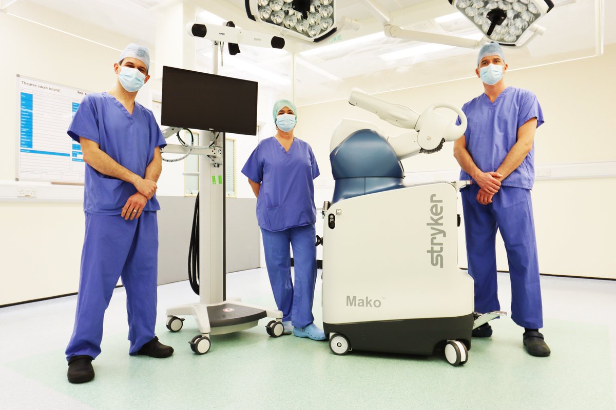 Warwick Newsroom (@warwicknewsroom) on Twitter photo A £1.6million national study by @warwickctu, <a href="/nhsuhcw/">UHCW NHS Trust</a> and <a href="/ROHNHSFT/">The Royal Orthopaedic Hospital</a> will pitch human skill against machine precision as it compares the benefits of knee replacement surgery performed using a robot to a surgeon using traditional methods.
Read more: bit.ly/3dm7lGE A £1.6million national study by @warwickctu, <a href="/nhsuhcw/">UHCW NHS Trust</a> and <a href="/ROHNHSFT/">The Royal Orthopaedic Hospital</a> will pitch human skill against machine precision as it compares the benefits of knee replacement surgery performed using a robot to a surgeon using traditional methods.
Read more: bit.ly/3dm7lGE