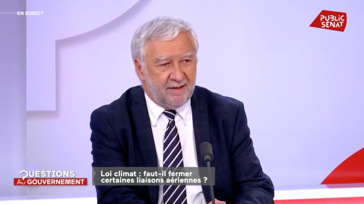 <a href="/RonanDantec/">Ronan Dantec</a>/<a href="/ecologistesenat/">Sénateurs & Sénatrices Écologistes</a>: "'M.<a href="/brunobelin/">Bruno BELIN</a>/<a href="/lesRep_Senat/">Les Républicains Sénat</a>, vous n'avez pas parlé d'#EffetDeSerre. Vous croyez à l'effet de serre ?
Vous croyez à la gravité de cette #CriseClimatique? 
Vous croyez au rapport du #GIEC de ce matin?" "..." [1] La [VIDÉO]: youtu.be/0YZPgUBLQzA
