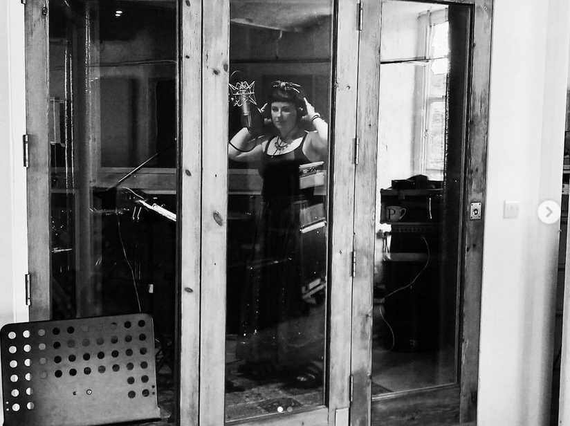 HopeMillStudios's tweet photo. Lovely to have @any_numbers  in the studio with this week! ❤️ https://t.co/5837OFkRGs