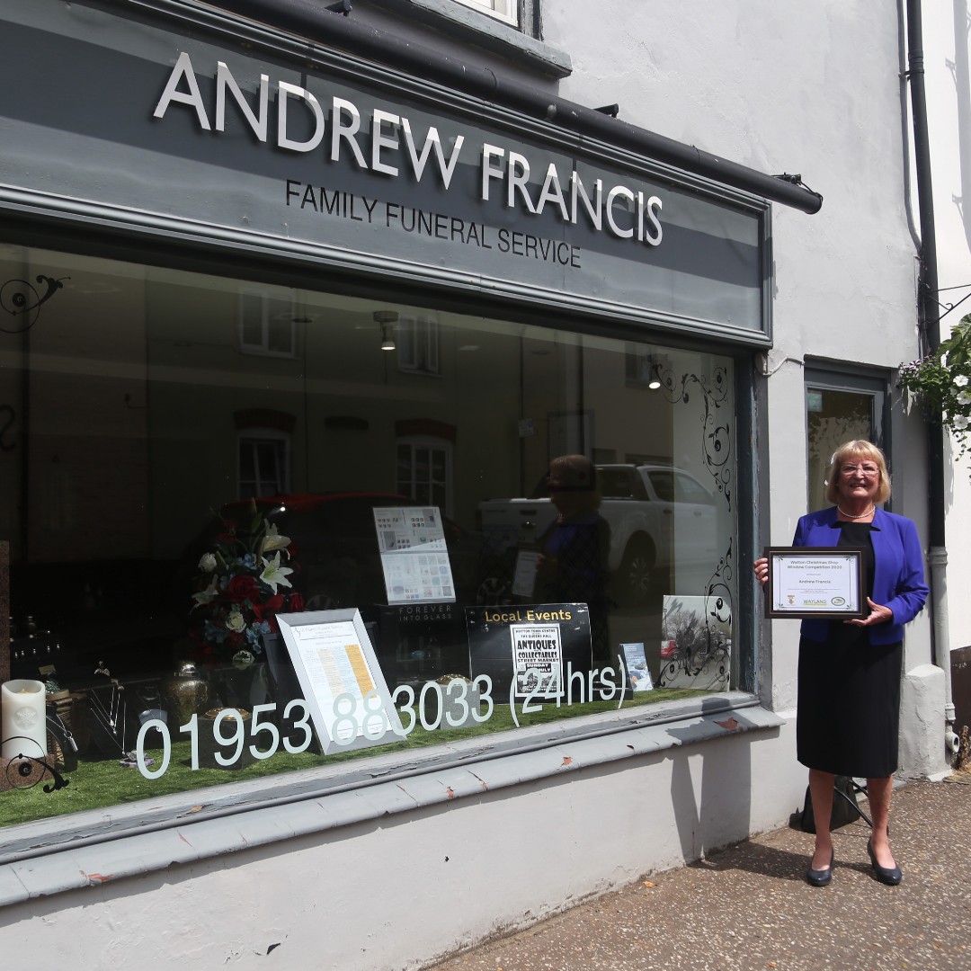 WaylandChamber's tweet photo. Committee member Pat Warwick with the certificate for the second prize winner Andrew Francis. https://t.co/IHVRrSyQm9
