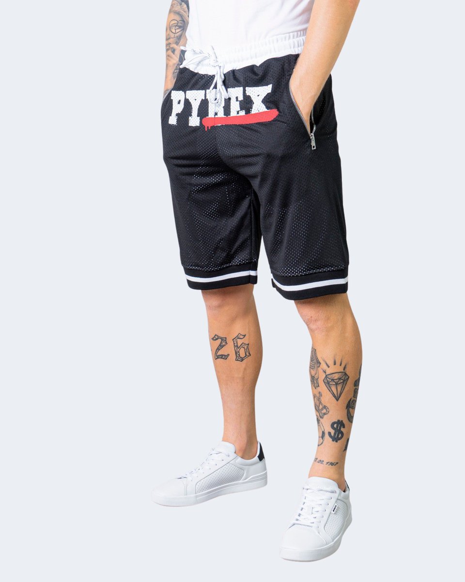 ModamenteCom's tweet image. Su Modamente. com trovi un ampia scelta di bermuda PYREX uomo, a prezzi incredibili. 🤩
Compra adesso su ➡️ modamente.com/collections/be…