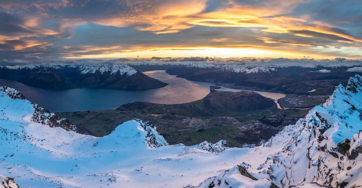 Ski TV (@skitvofficial) on Twitter photo Showcasing more of the Southern Hemisphere's top skiing spots. The Remarkables resort in Queenstown, New Zealand.. the name says it all. Parts of Lord of the Rings were filmed here.. nuff said.. visit them here <a href="/TheRemarks/">The Remarkables</a> 🏂❄️
#theremarkables #bestskiing2021 #southernhemisphere Showcasing more of the Southern Hemisphere's top skiing spots. The Remarkables resort in Queenstown, New Zealand.. the name says it all. Parts of Lord of the Rings were filmed here.. nuff said.. visit them here <a href="/TheRemarks/">The Remarkables</a> 🏂❄️
#theremarkables #bestskiing2021 #southernhemisphere