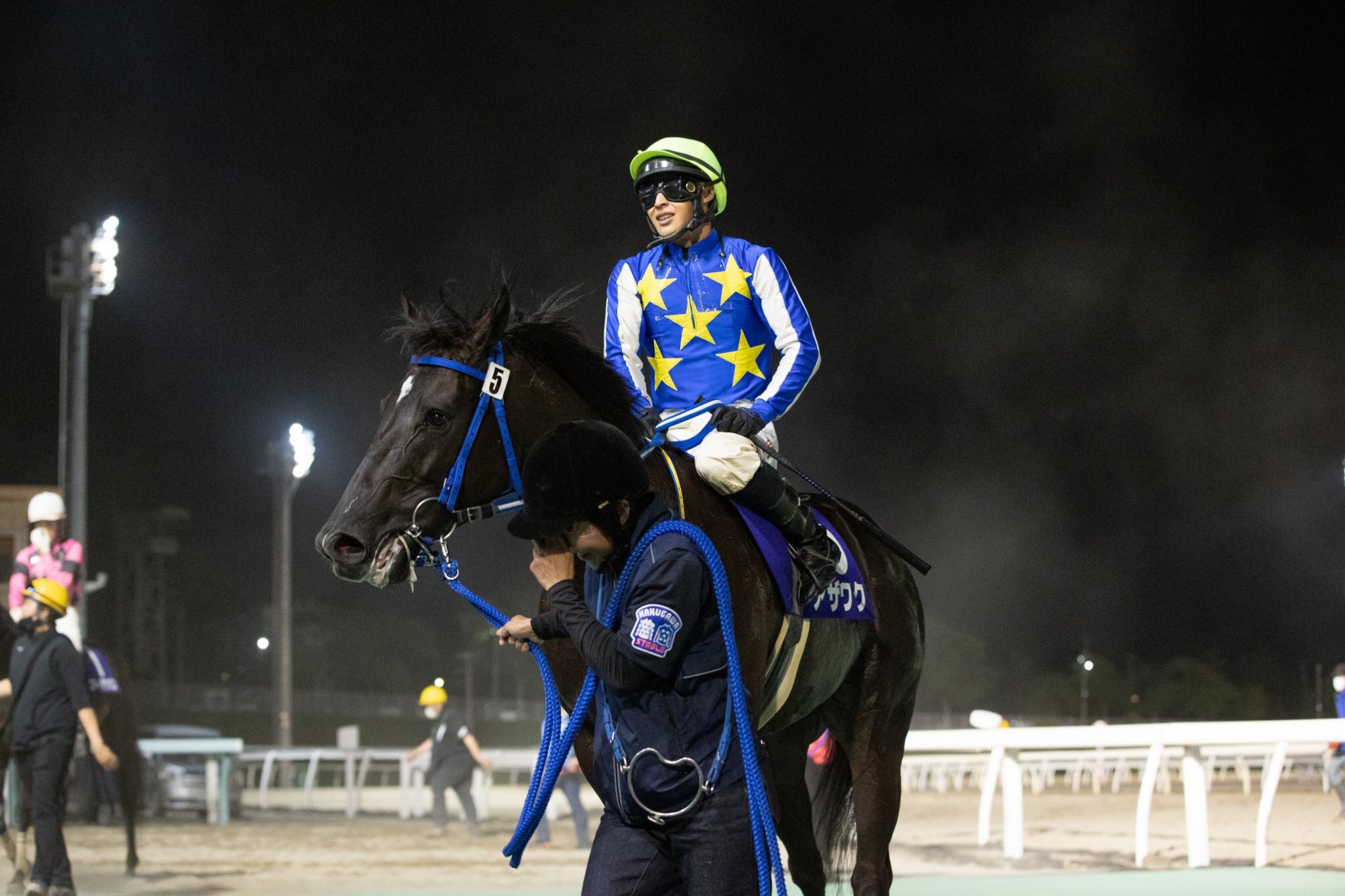 تويتر 地方競馬全国協会 Nar 公式 على تويتر アザワクが連覇達成 本日門別競馬場で行われた第7回グランシャリオ門別スプリントは アザワク 牝4 北海道 角川秀樹厩舎 が好スタートから逃げ切り連覇達成 鞍上の桑村真明騎手 北海道 は 動き出しからしっかりし