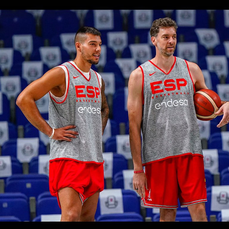 willyhg94's tweet photo. Siempre aprendiendo! 📚 🙏🏽@paugasol #WHG14 #LaFamilia https://t.co/bdPp0YmzXN