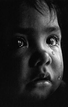 Çocuklar sadece hayallerini çizmelidir.
Yaşadıkları olayların acılarını değil.

 #elmalıdavası