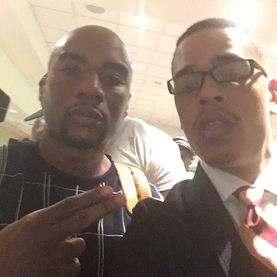 2016 pic and meeting with Charlamagne Tha God who is celebrating 43 years today! Happy Birthday King! 