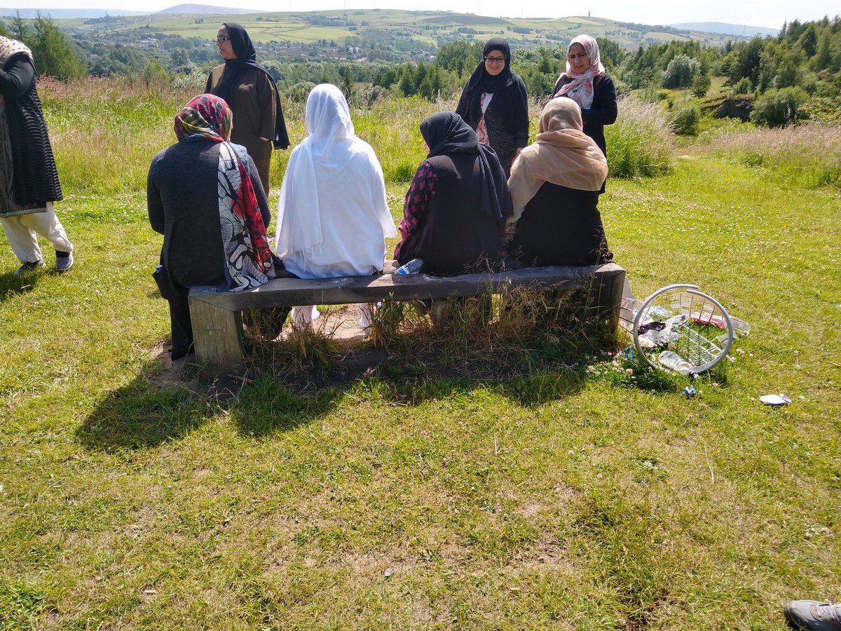 BameConnect's tweet photo. Another fantastic Health Walk today with @UProjects4U #LeesRdPharmacy @saimanadim24 to #GlodwickLows part of the National Diabetes Awareness Programme @DiabetesUK @AndreaTait8 @Marshall2Claire @oldhamcares #EnjoyTheView #Walk #Talk #reducingisolation #improvephysicalhealth https://t.co/5FYRJbkWil