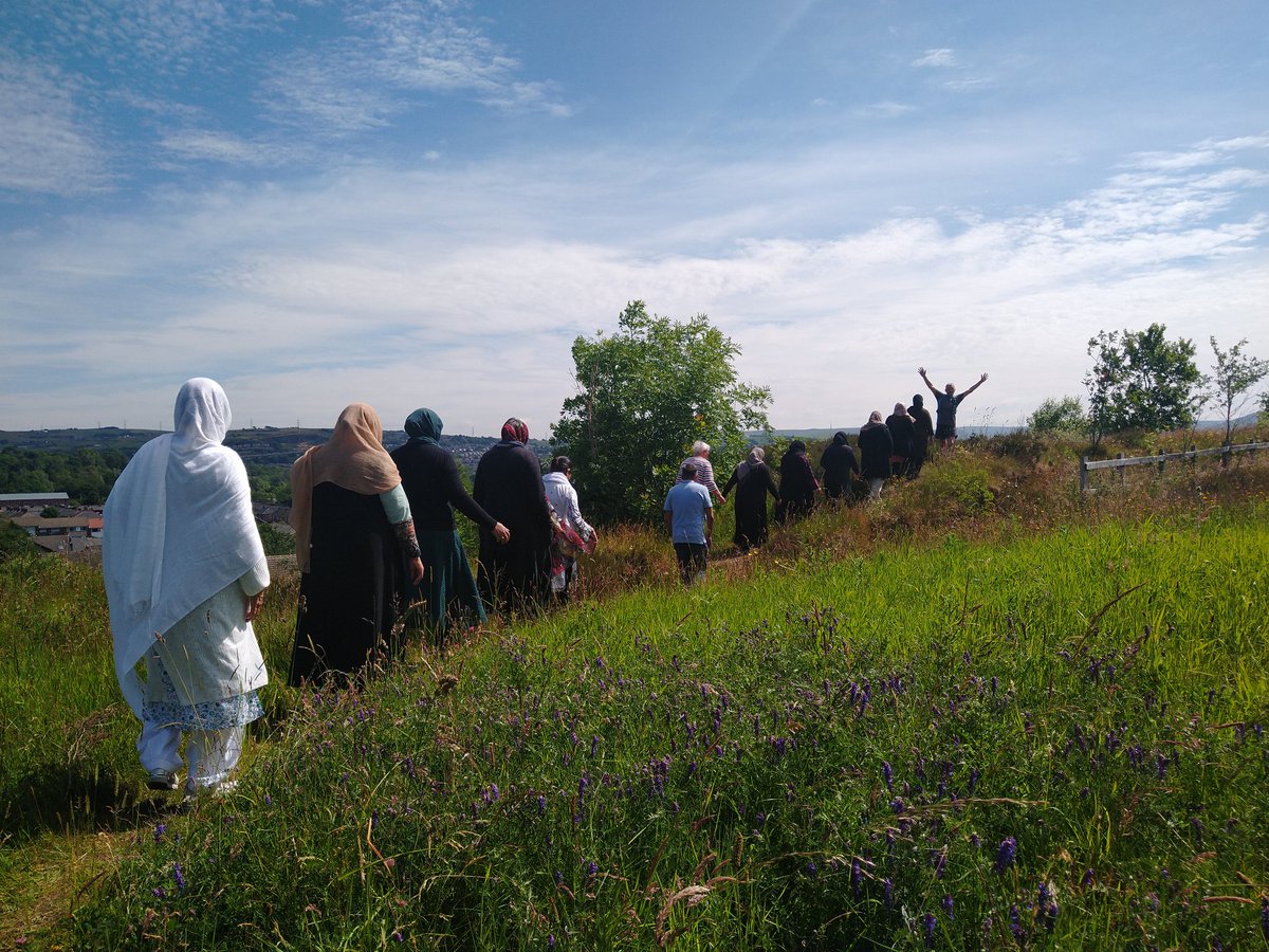 BameConnect's tweet photo. Another fantastic Health Walk today with @UProjects4U #LeesRdPharmacy @saimanadim24 to #GlodwickLows part of the National Diabetes Awareness Programme @DiabetesUK @AndreaTait8 @Marshall2Claire @oldhamcares #EnjoyTheView #Walk #Talk #reducingisolation #improvephysicalhealth https://t.co/5FYRJbkWil