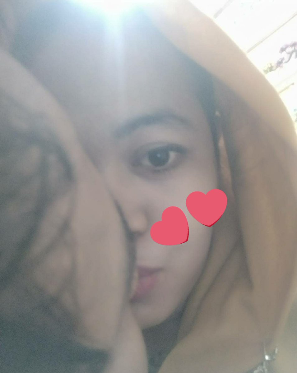 ratuuu03's tweet photo. I love u 😘 https://t.co/uOwlmAwaCG