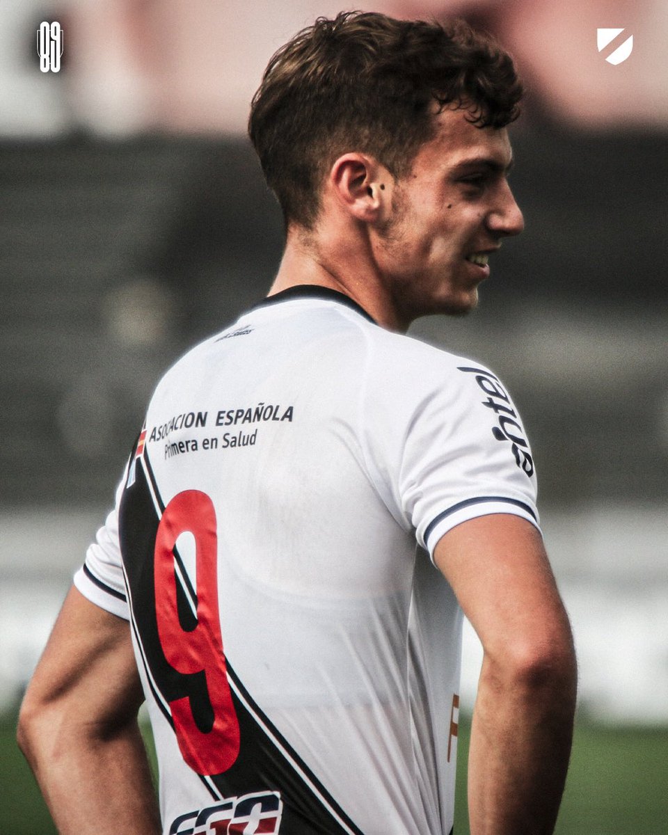 DanubioFC's tweet photo. Nuestro 𝟗. El de 𝑳𝒂 𝑼𝒏𝒊𝒗𝒆𝒓𝒔𝒊𝒅����𝒅. https://t.co/38TlClwgZr
