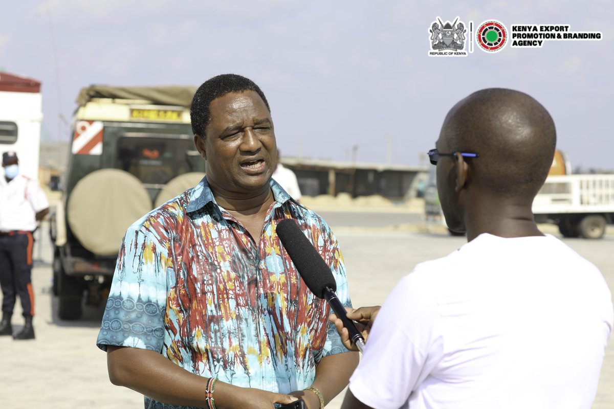 MakeItKenya's tweet photo. The size of this project - a major game changer. The port connects Kenya to Africa and the world. It is not only an opportunity for big investors but also an opportunity for small investors. There’s so much that we can do using the port to grow our country. #LamuPortTakeOff https://t.co/VH2H8YrKmn