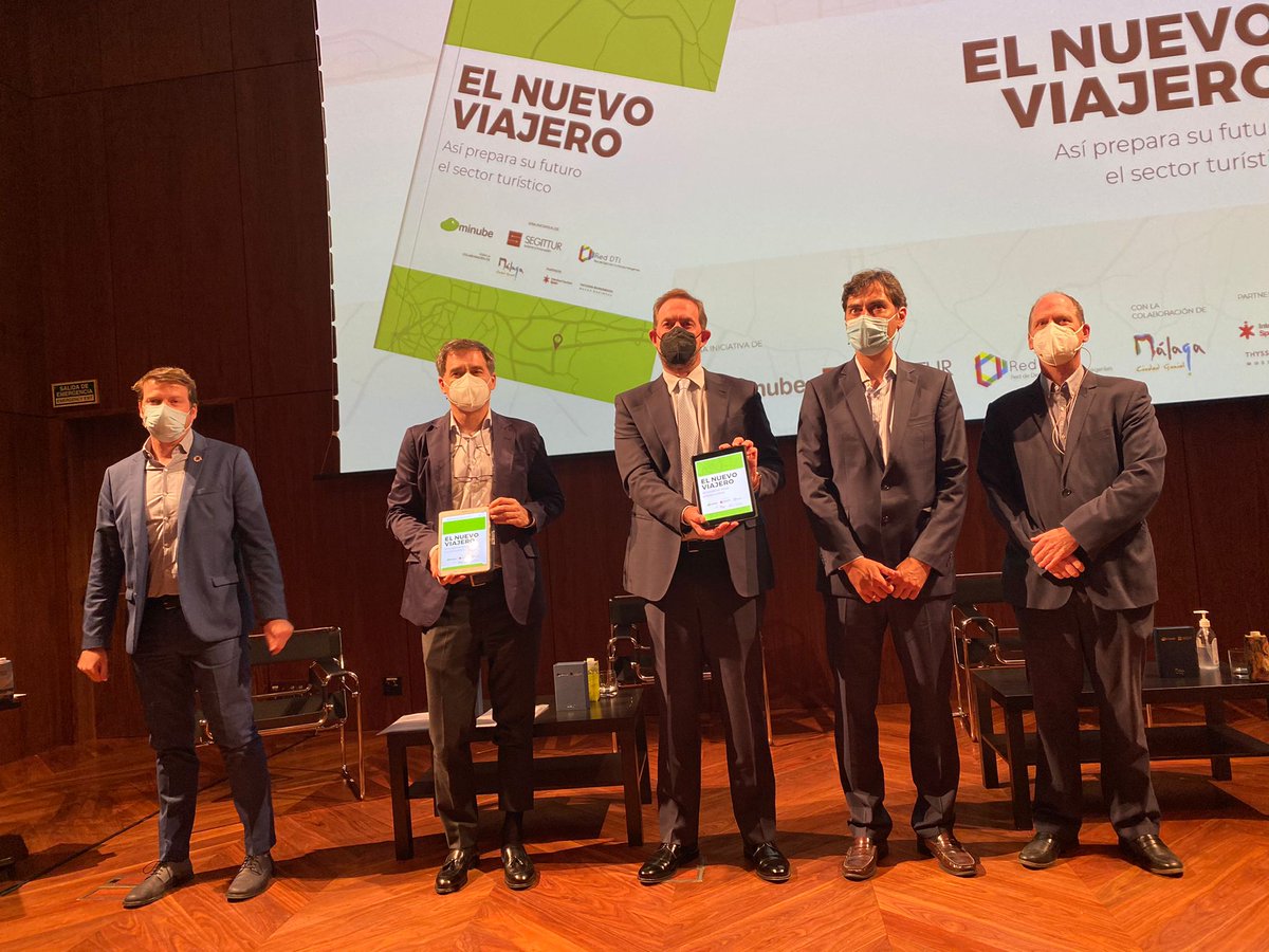 SEGITTUR's tweet photo. ¿Te gustaría conocer a #ElNuevoViajero? Ya te puedes descargar el Libro Blanco @SEGITTUR @minube , una radiografía que te permitirá conocer el nuevo viajero, gracias a la aportación de más de 1.700 opiniones de turistas y más de 55 expertos. 

📚https://t.co/vsncHHKI2F https://t.co/Cu24T6xPUA