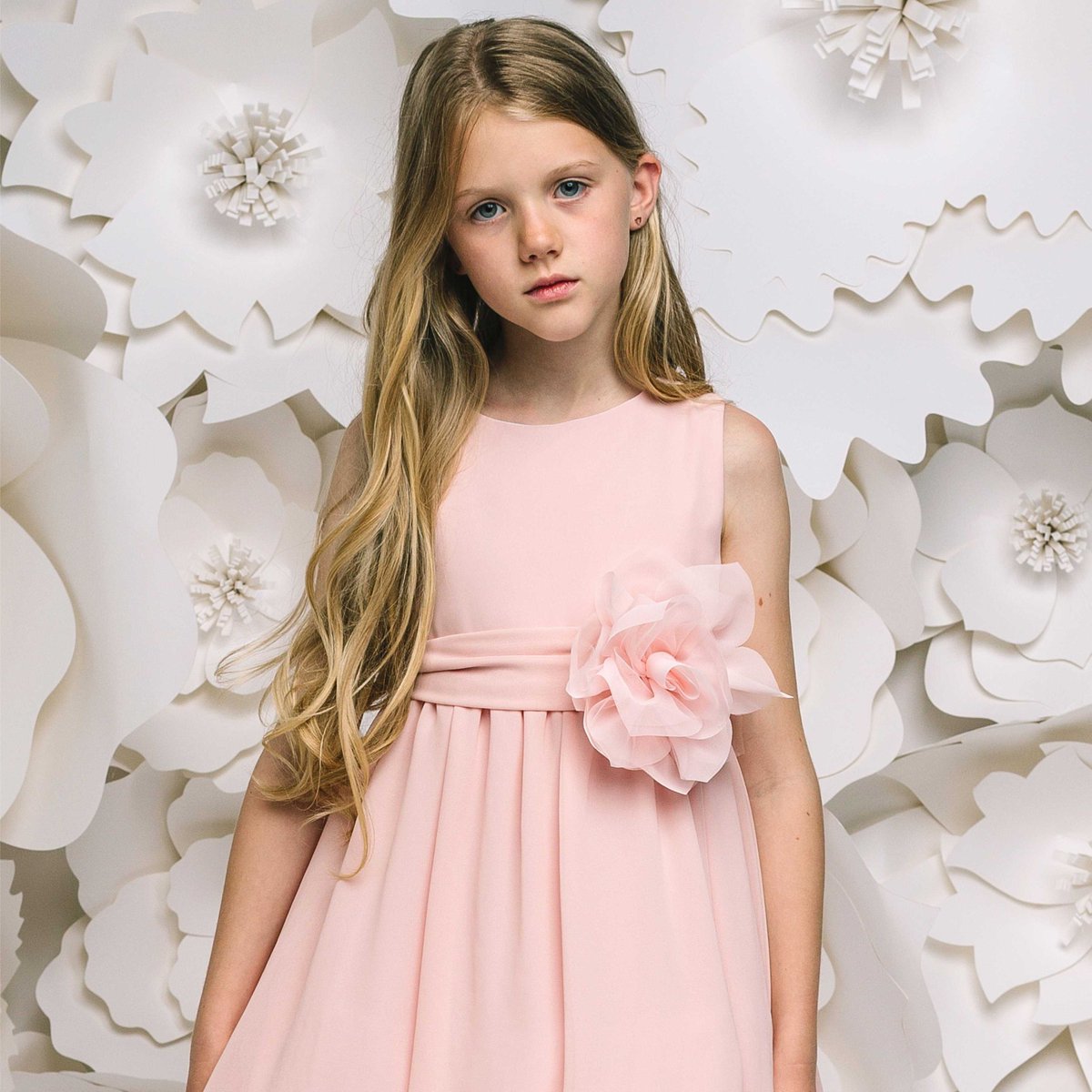 ModamenteCom's tweet image. Le bambine più piccole dai 2 agli 8 anni sono le principesse di casa. Special Day interpreta le tendenza della moda con allegria, occasioni speciali e gli abiti eleganti per la cerimonia sono dipinti da fantasie originali e moderne.
COMPRA ADESSO SU ➡️ ow.ly/yVMS50FkT20