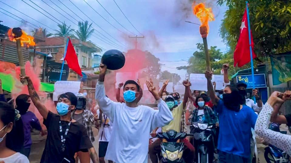 #June29Coup #Mandalay

DEMONSTRATION THIS EVENING

Against military dictatorship 

#WhatsHappeningInMyanmar