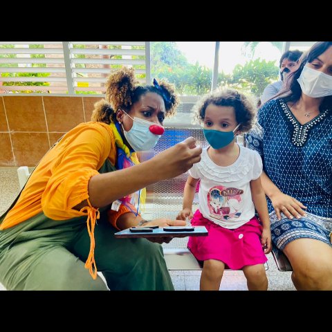 ColmenitaDe's tweet photo. #LaColmenita y sus Payasos Terapéuticos en colaboración con CINESOFT, animando el ensayo clínico Soberana-Pediatría en niños de entre tres y 11 años"
#CubaSalvaVidas
#CubaViva https://t.co/cAh5jtfGQ2