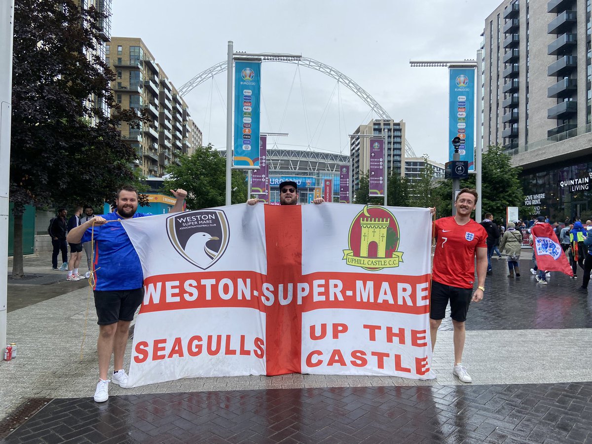 FrostyGolf's tweet photo. COME ON ENGLAND! 🦁🦁🦁 https://t.co/rZL0Q5um1E