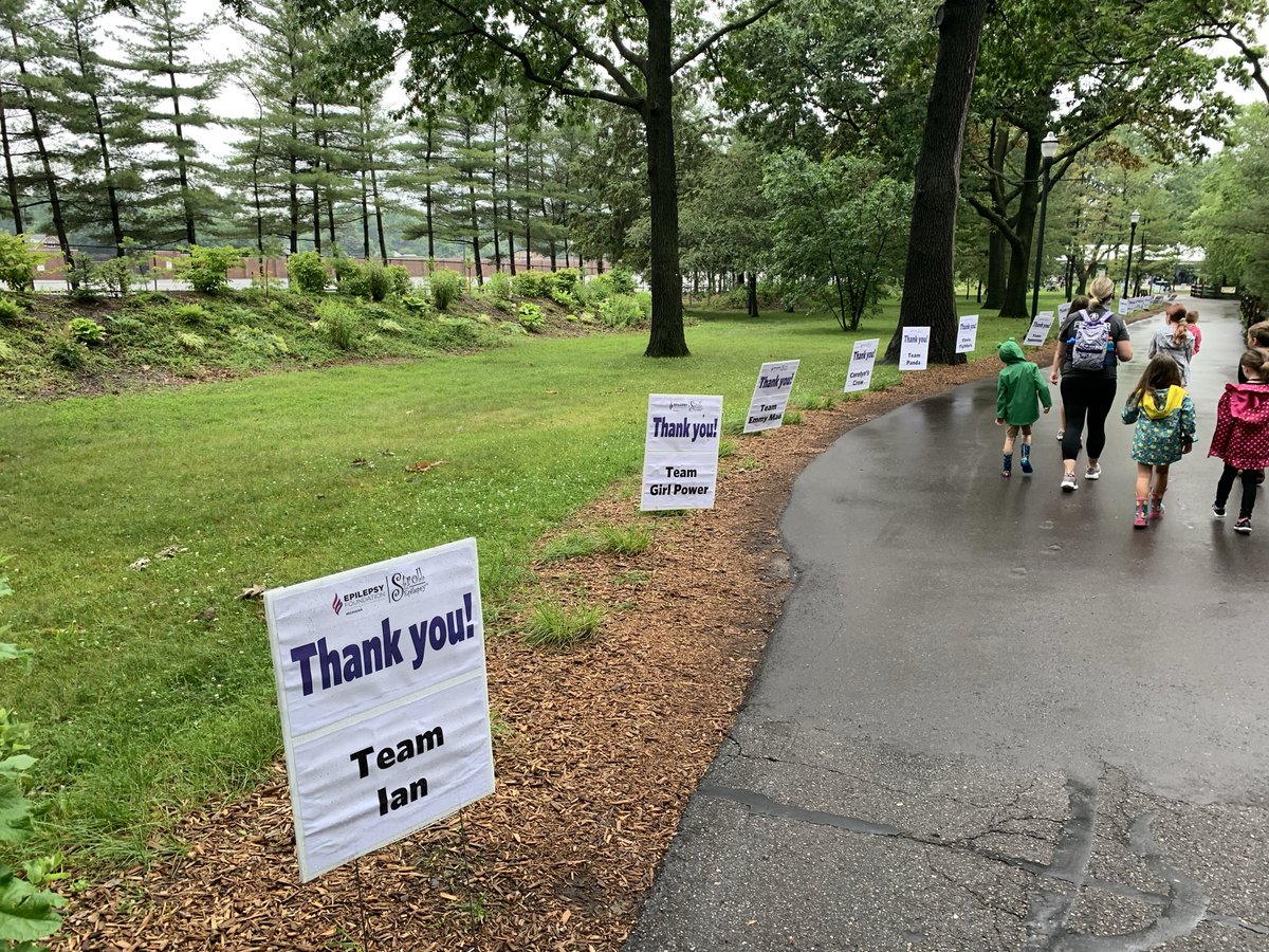 More pictures from our Stroll Event!